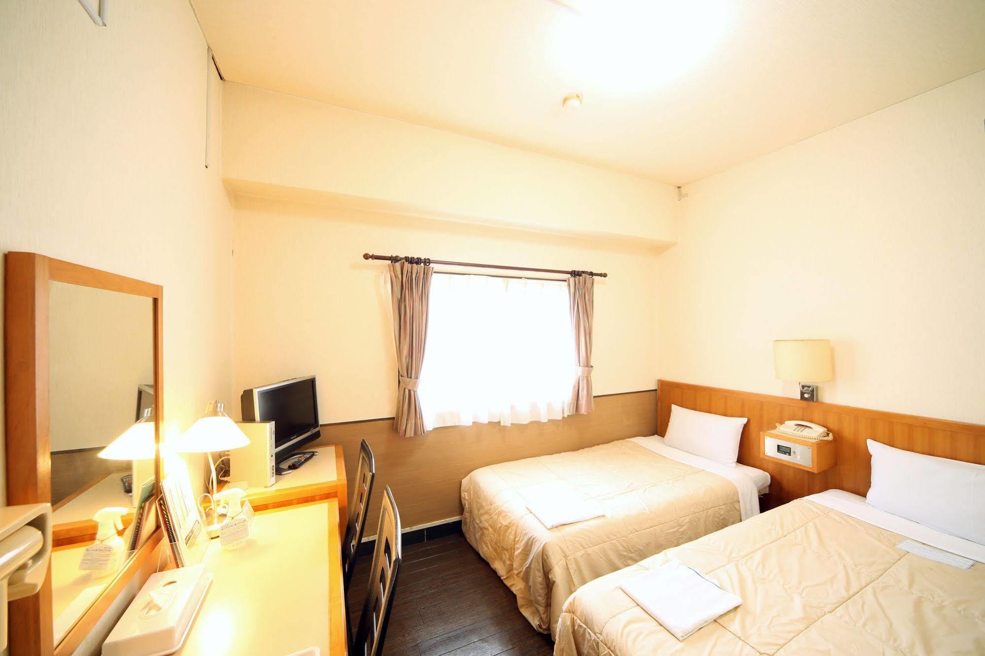 Humour New Oriental Hotel ekonomi Osaka